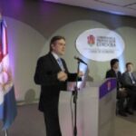 El Ministro Martín Llaryora entregó $400.000 en la UNRC