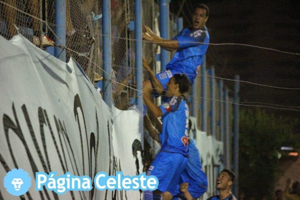 Estudiantes derrotó a Atenas por 3 a 1