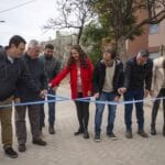 El intendente Llamosas habilitó el adoquinado en las 320 viviendas
