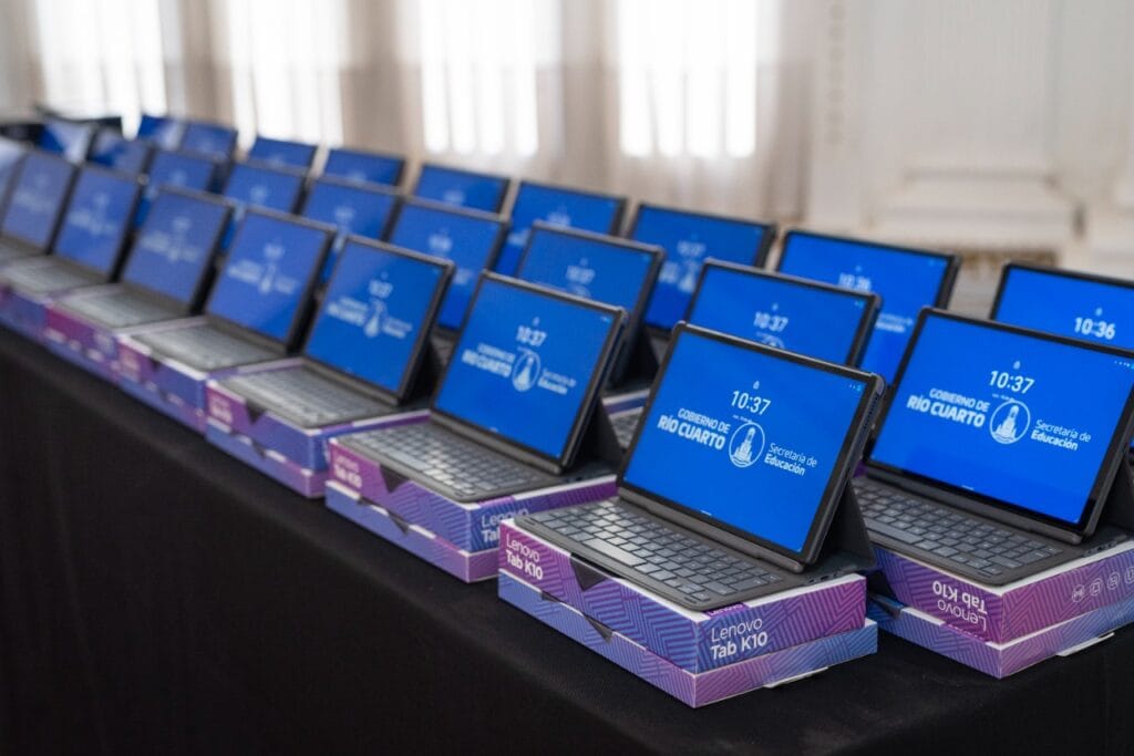 Educación: docentes municipales se capacitan en el uso de las Nuevas Tecnologías.￼