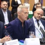 Avilés reclamó por la reactivación del hub aéreo Córdoba