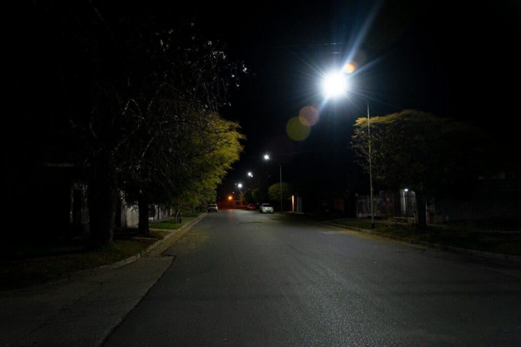 Más Luces Led en Alberdi y Roque Sáenz Peña￼