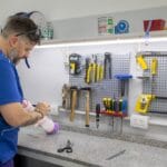 Córdoba posee el primer taller público del país de prótesis y órtesis para pacientes con discapacidad