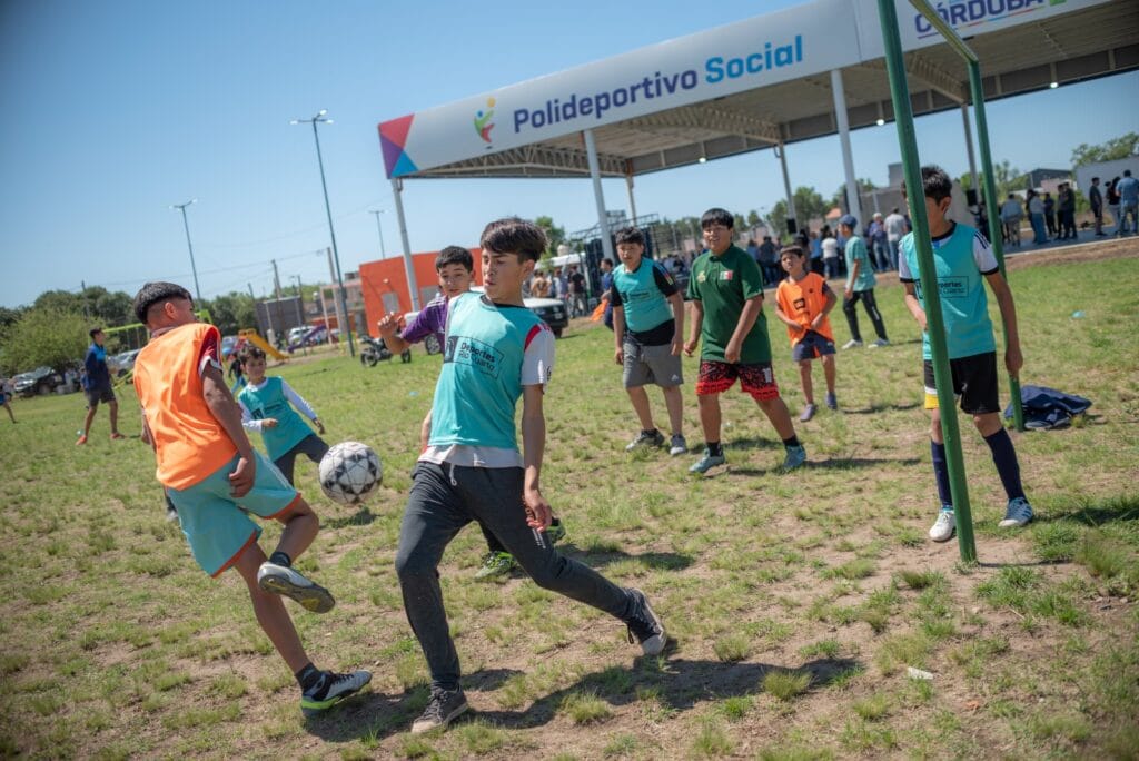 Río Cuarto sumó su cuarto Polideportivo Social y se anunciaron más obras para la ciudad