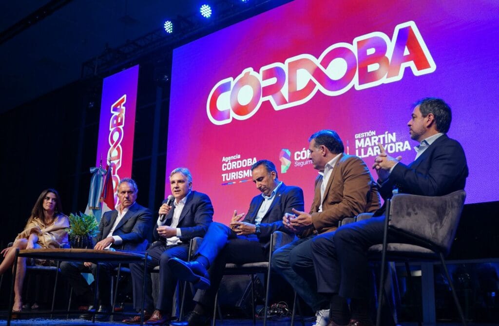 Llaryora afirmó que el desarrollo de la obra pública es vital para el crecimiento del turisimo