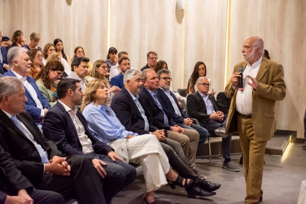 De Rivas participó del 3º Foro de Salud del Sur de Córdoba