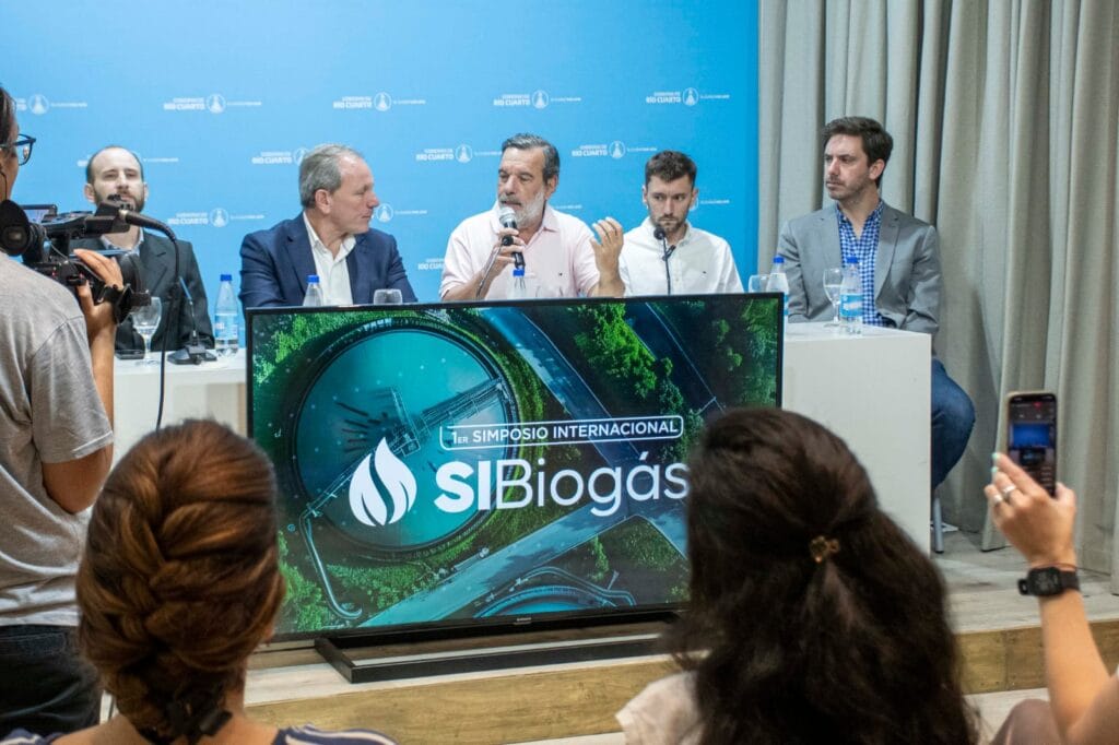 El intendente de Rivas dió inicio al Primer Simposio Internacional SIBiogás