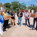 Entregan repelentes a alumnos de las residencias Universitarias