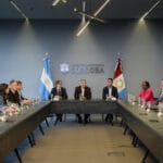 Biodiverciudades: Llaryora se reunió con intendentes y autoridades de la CAF