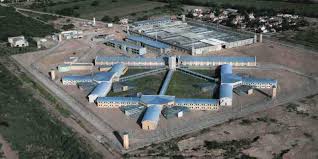 Operativo Interfuerzas: Mil efectivos requisan el Complejo Carcelario de Bouwer