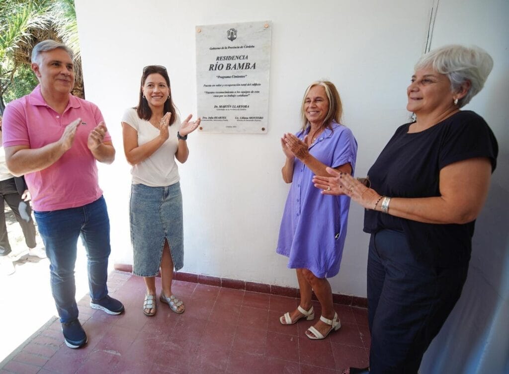 Córdoba Capital: Llaryora inauguró la puesta en valor de una residencia de la Senaf