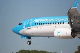 Se retoma la conexión aérea con Buenos Aires.