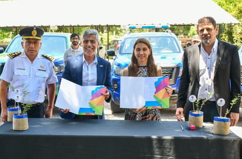 Ambiente y Seguridad firman convenio para trabajar conjuntamente en el control ambiental