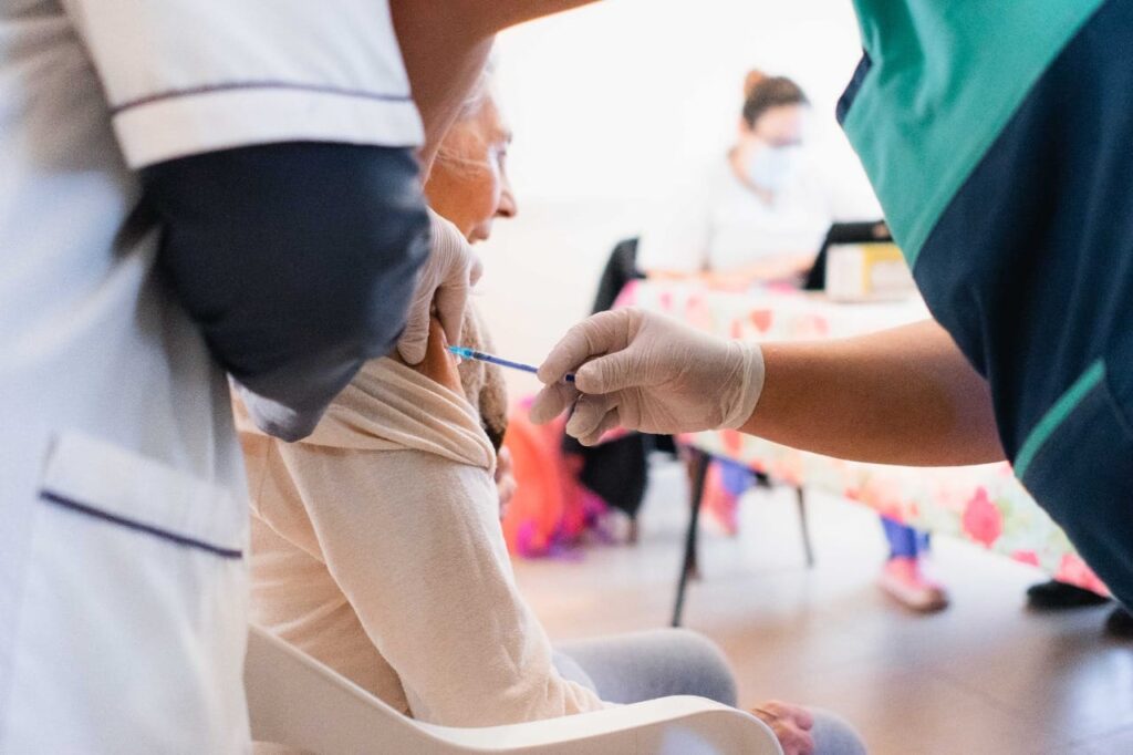 Fiebre amarilla: el Municipio vacuna gratis a quienes viajan a Brasil