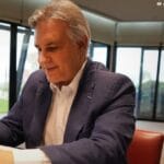 Llaryora promulgó la ley de Ficha Limpia