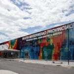 Valentina es la primera bebé nacida en 2025 en el sistema público provincial