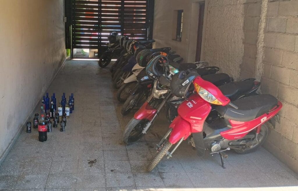 Fiesta del Agua en Alpa Corral: 20 jóvenes detenidos