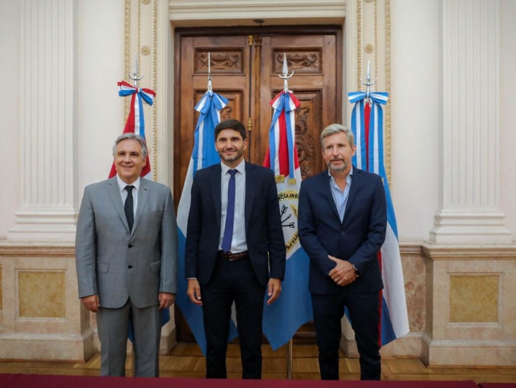 Gobernadores de la Región Centro pidieron la urgente baja de las retenciones