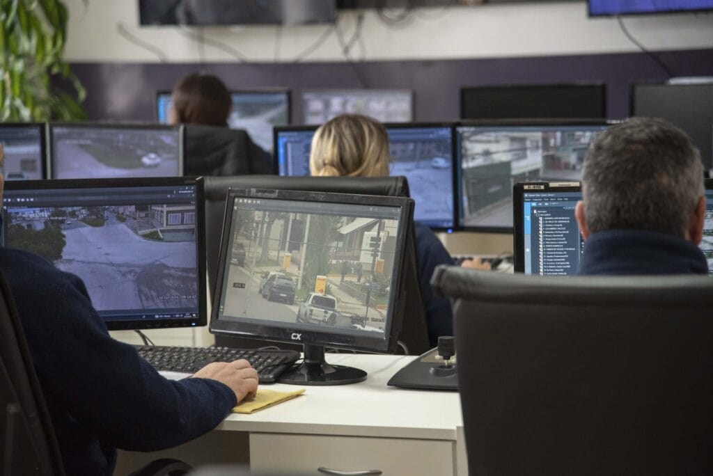 Central de Monitoreo: Dos detenidos por delitos contra la propiedad.