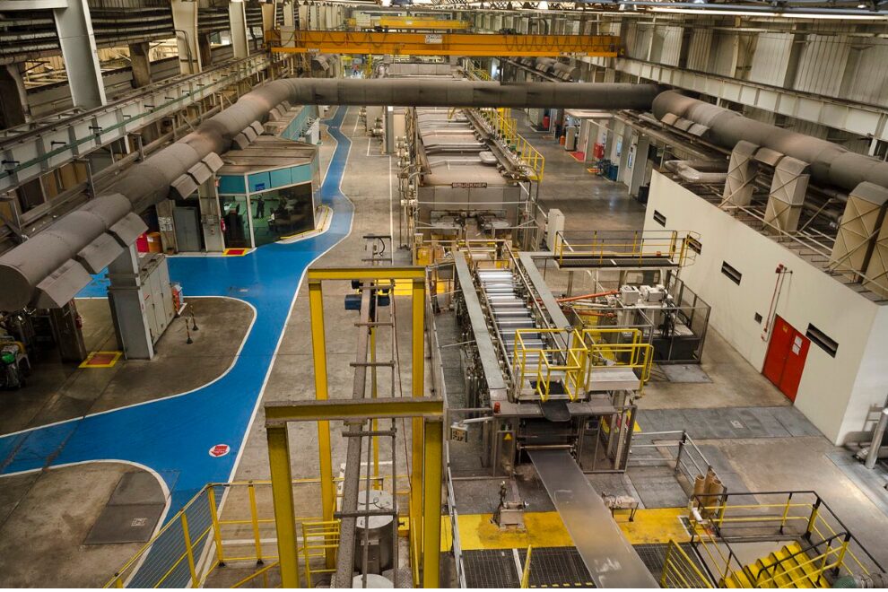 La Provincia otorgó la primera certificación a una empresa que elabora envases de alimentos