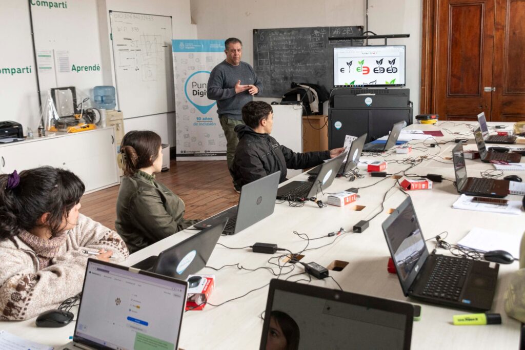 Con 7 talleres gratuitos, se reinicia la actividad en la Escuela Municipal de Capacitación y Oficio