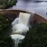 Maniobras en los diques Los Molinos y La Viña ante la recuperación del nivel de los embalses