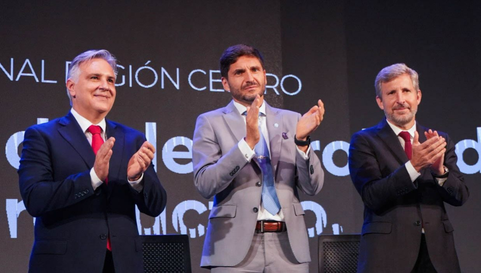 Con fuerte apoyo a los sectores productivos, Llaryora asumió la presidencia Pro tempore de la Región Centro