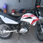 Aprehensión por orden de detención y secuestro de motocicleta