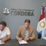 La Provincia firmó el acuerdo salarial con la UEPC