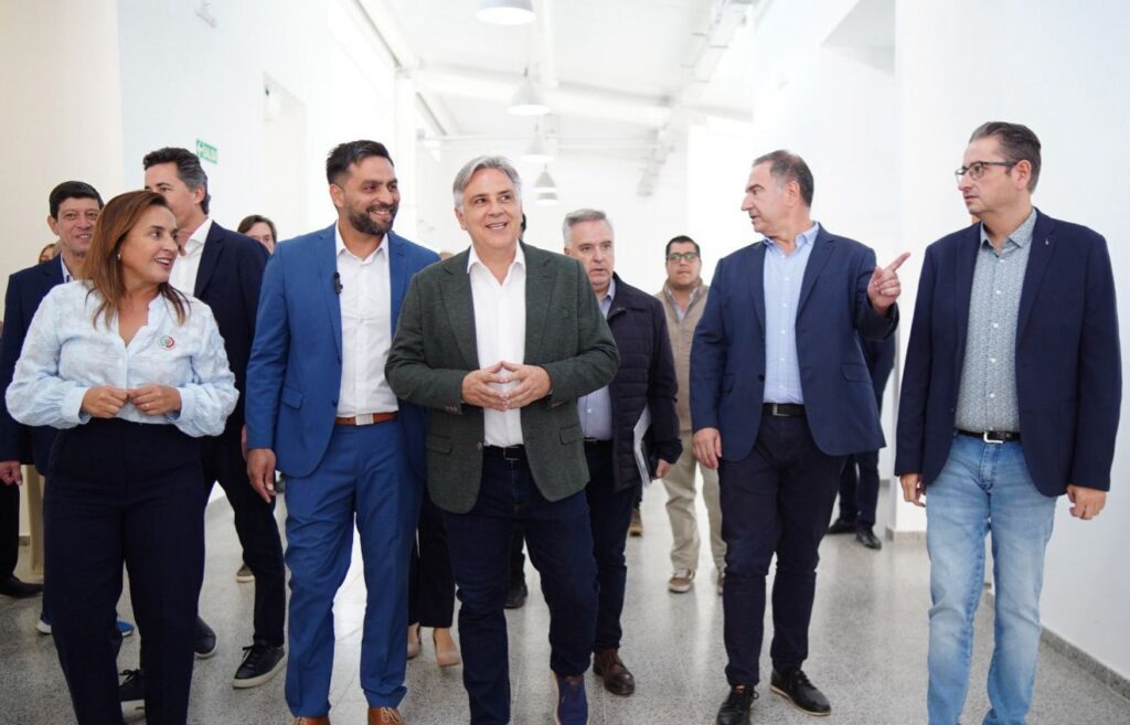 Río Ceballos cuenta con dos nuevas escuelas secundarias con Formación Profesional