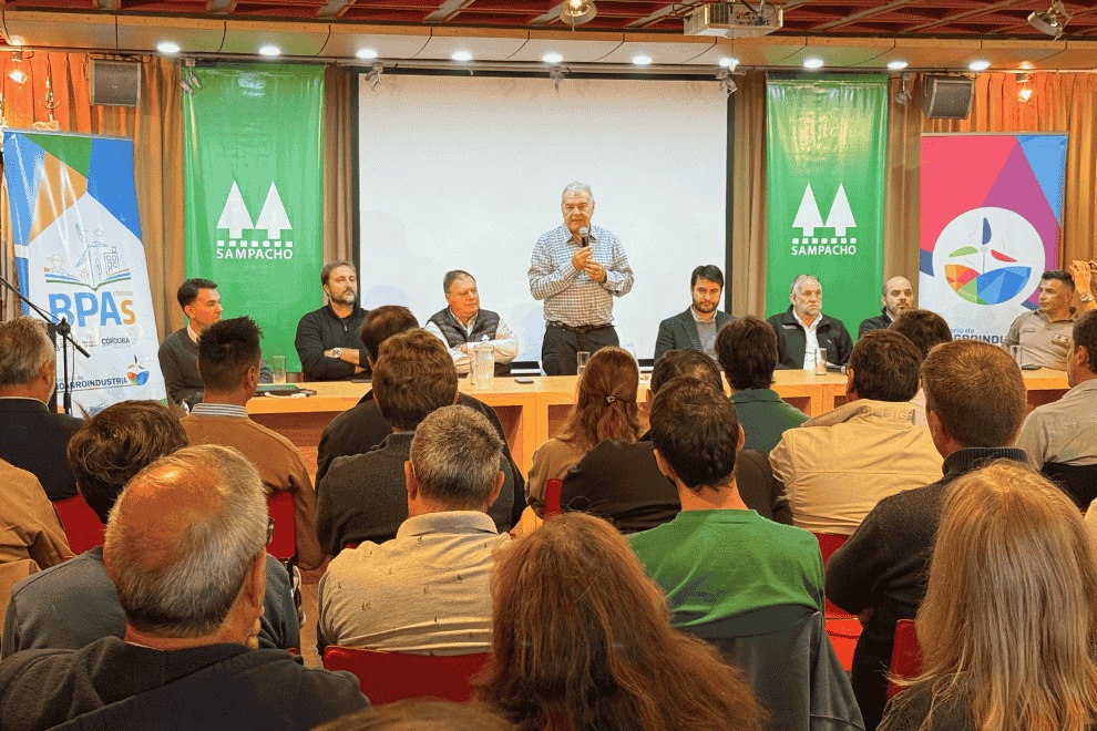 Río Cuarto: La Provincia entregó más de $900 millones para caminos rurales y prácticas sostenibles