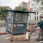 Ordenamiento del espacio público: retiran 5 puestos de diarios en desuso