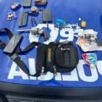 Detenidos en control policial: circulaban con armas y drogas.