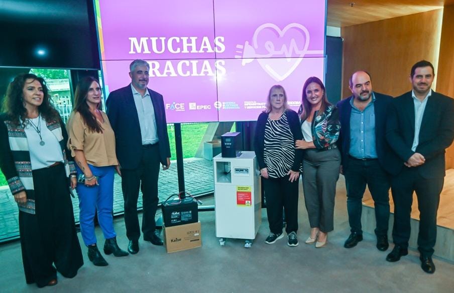 La Provincia entregó 20 unidades UPS a personas electrodependientes