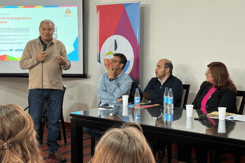 ApiRed: la Provincia impulsa la innovación en la gestión apícola