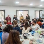 La EMCO dictó un taller de bordado en pedrería