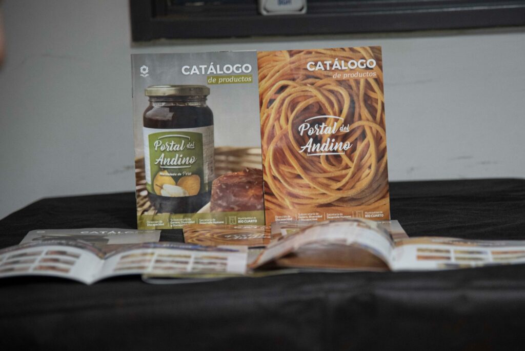 En su 45° aniversario, el Tobar García presentó su tienda virtual con todos sus productos