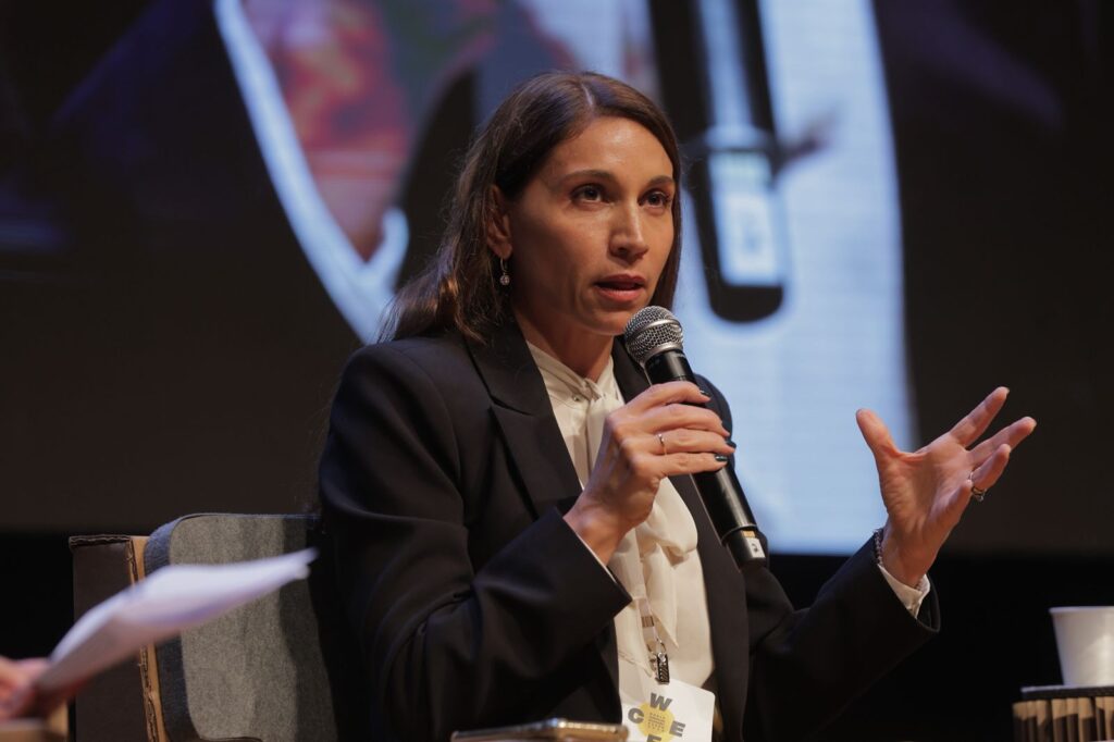 La ministra Victoria Flores representó a Córdoba en el Foro Mundial de Economía Circular