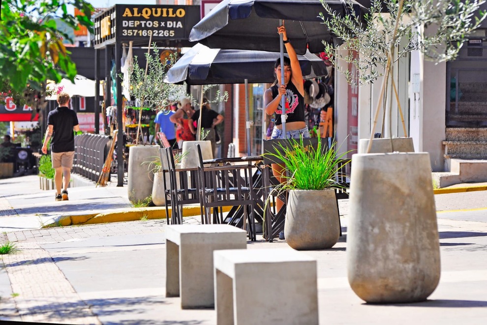 Nuevo impulso al comercio y al turismo: Inauguró el Centro Comercial a Cielo Abierto de Embalse