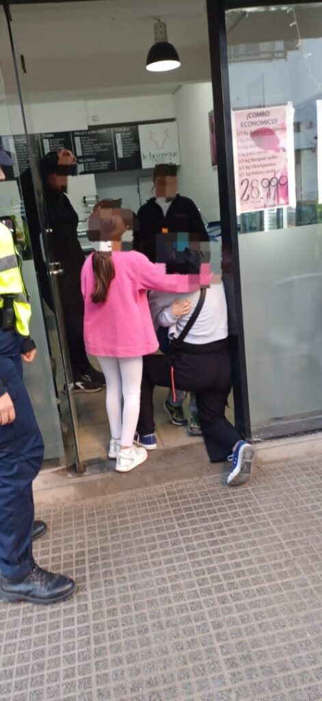 Central de monitoreo, guardia local y policía trabajaron en conjunto por un niño extraviado en el centro de la ciudad.