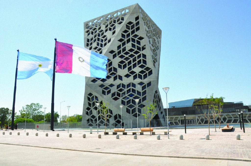 La Provincia cumple con los vencimientos de títulos de deuda en el mercado local e internacional