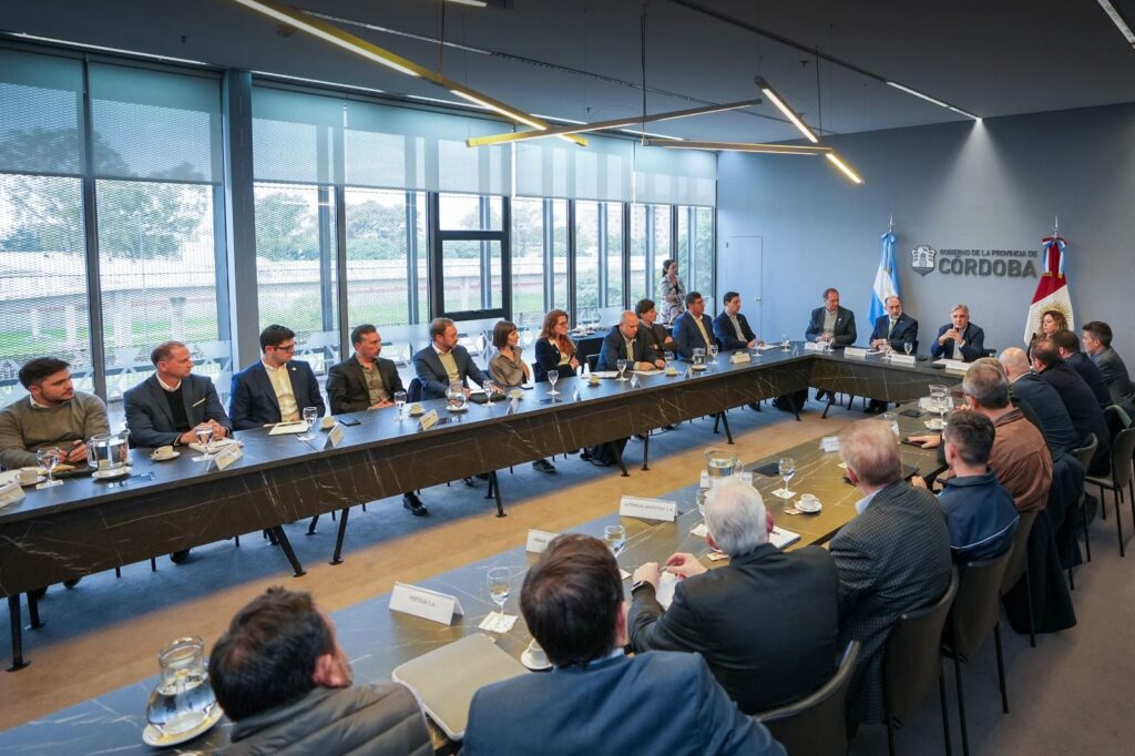 Con medidas y beneficios impositivos, la Provincia acompaña a Stellantis y a las empresas que inviertan en Córdoba