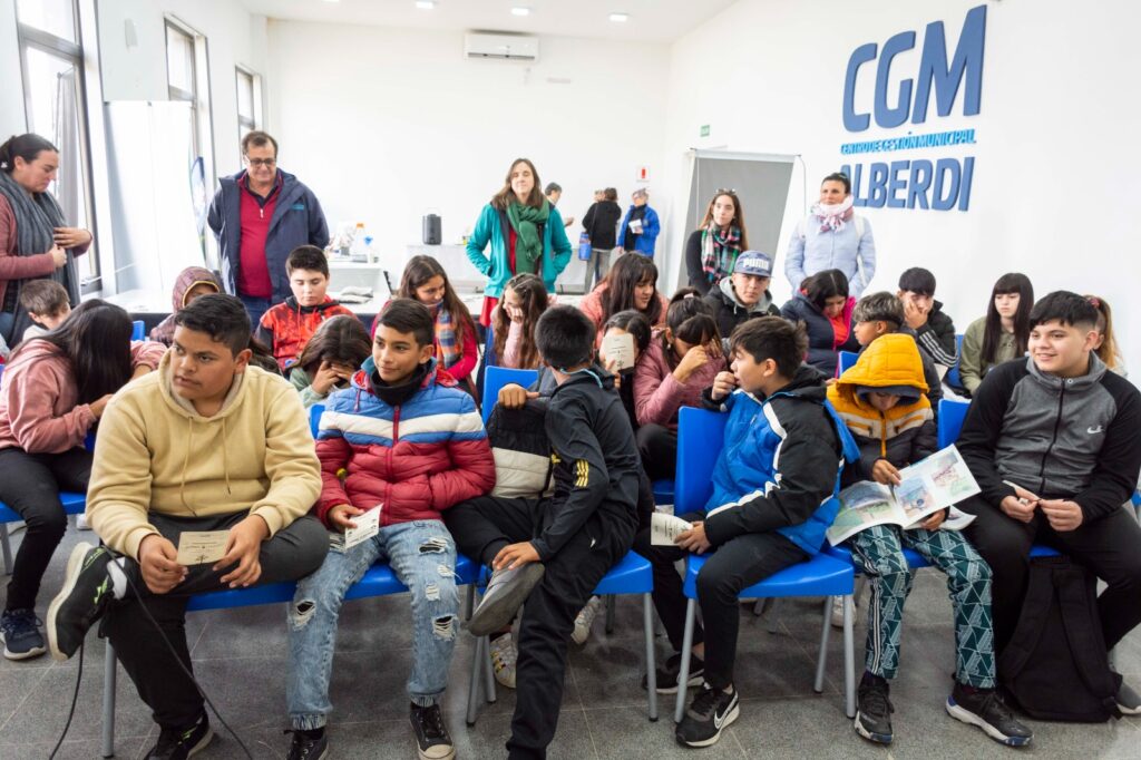 La Muni en Tu barrio estuvo en Alberdi y tuvo al ambiente como eje