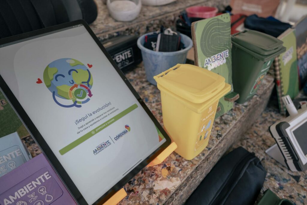 La primera Expo Ambiente generó conciencia con múltiples actividades en la Plaza de la Juventud