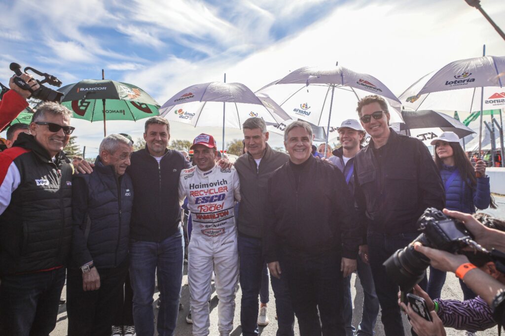 Más de 100 mil personas disfrutaron el regreso del Turismo Carretera al Cabalén