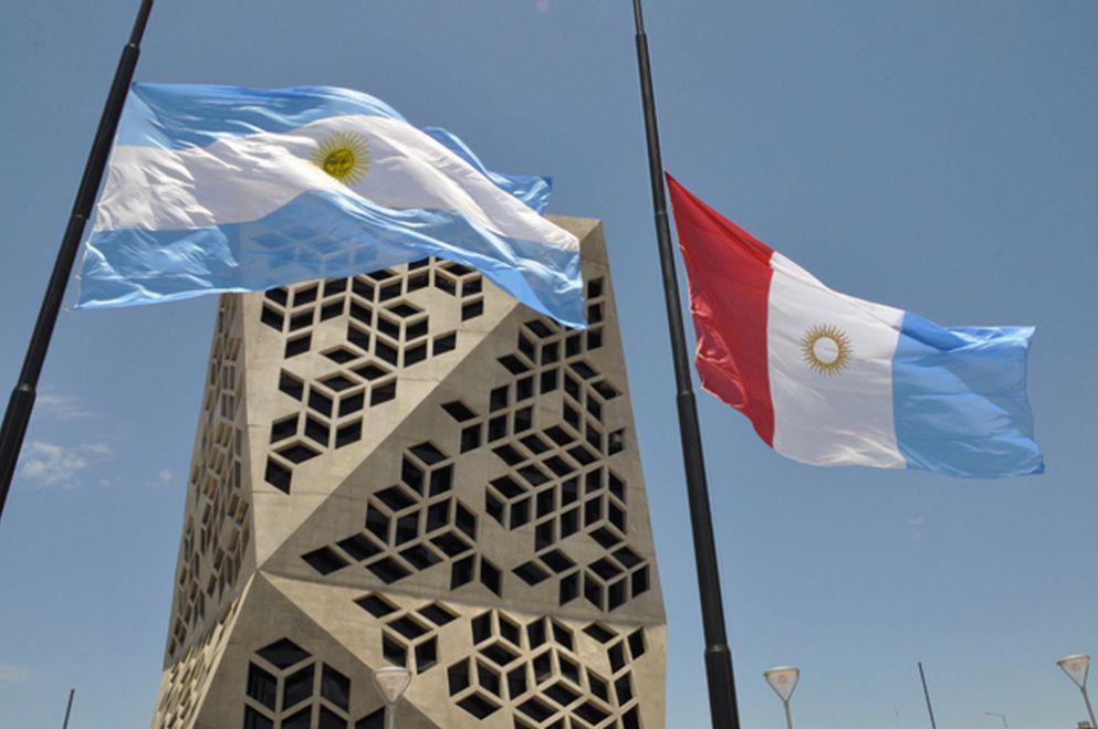 Este jueves cobran el medio aguinaldo los trabajadores activos y los jubilados provinciales