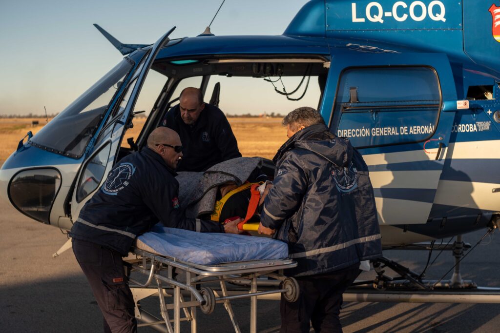 Rescate aéreo en el Cerro Champaquí: La Provincia activó el protocolo de emergencia para asistir a un turista