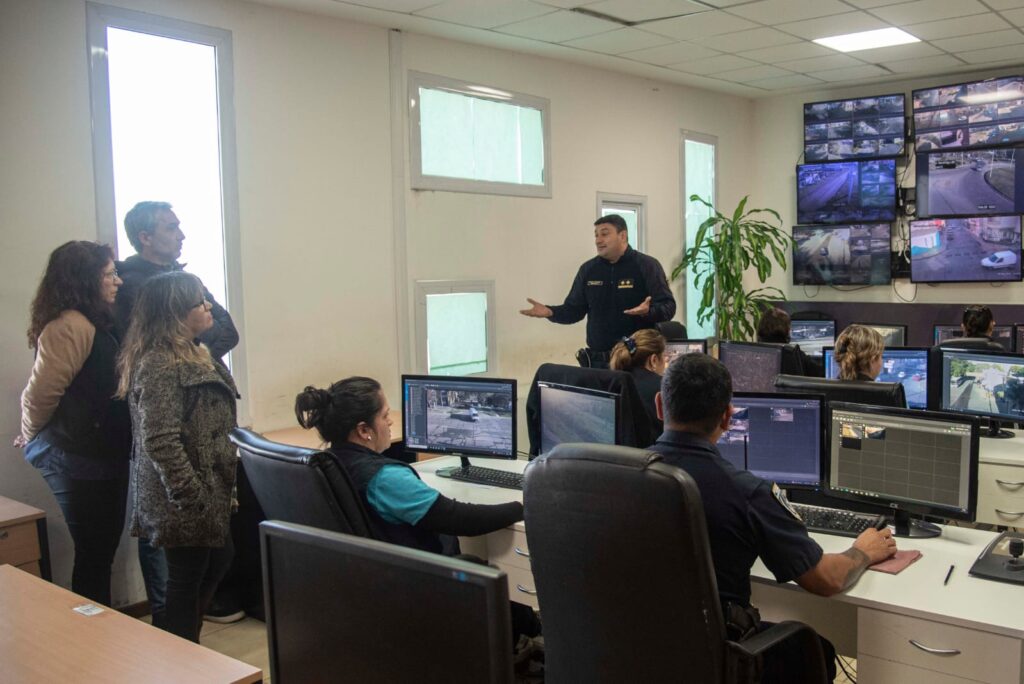 Más instituciones visitan la Central de Monitoreo: ahora fue el turno de UEPC