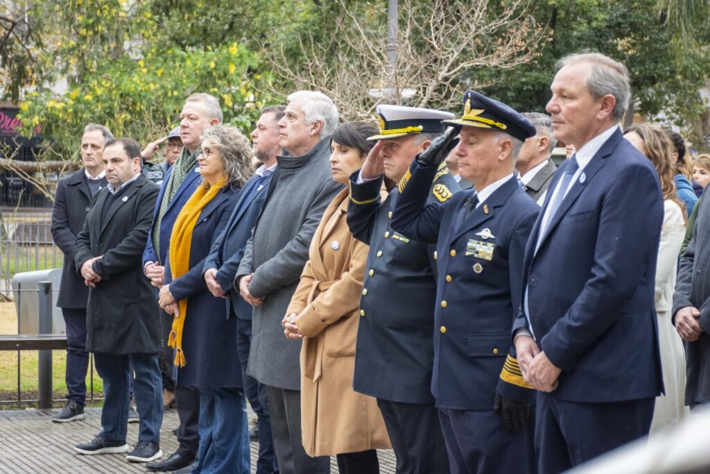 De Rivas encabezó los actos a 209 años de la declaración de la Independencia