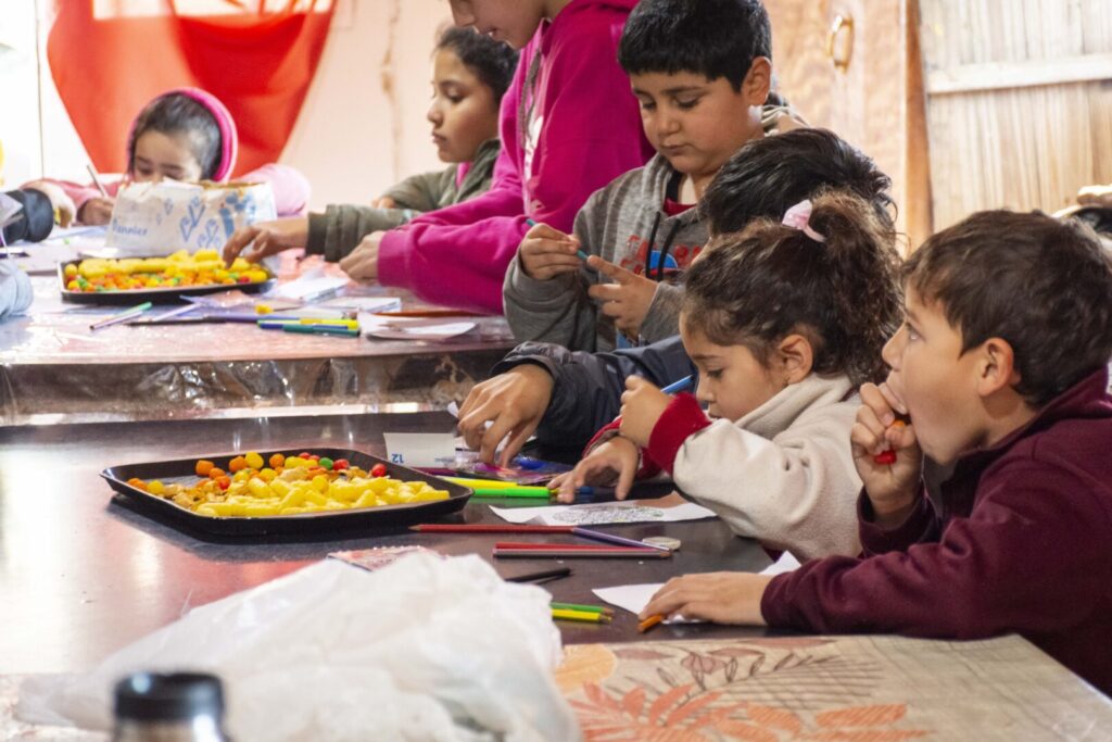 Los Centros Integradores del Municipio contienen a cientos de niños también en vacaciones